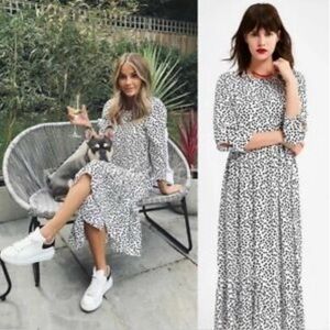ZARA Black White Polka Dot Print
DRESS Midi bloggers favourite  Patterned viral